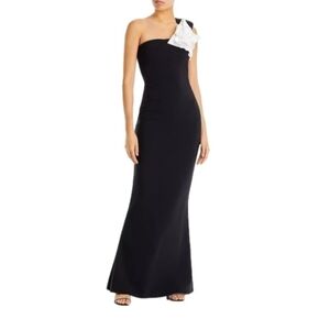 Chiara Boni La Petite Robe Nicolasa Gown Size 12